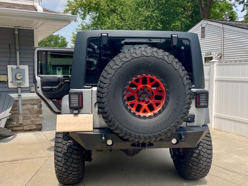 Used 2018 Jeep Wrangler Unlimited Rubicon AWD/4WD image 4
