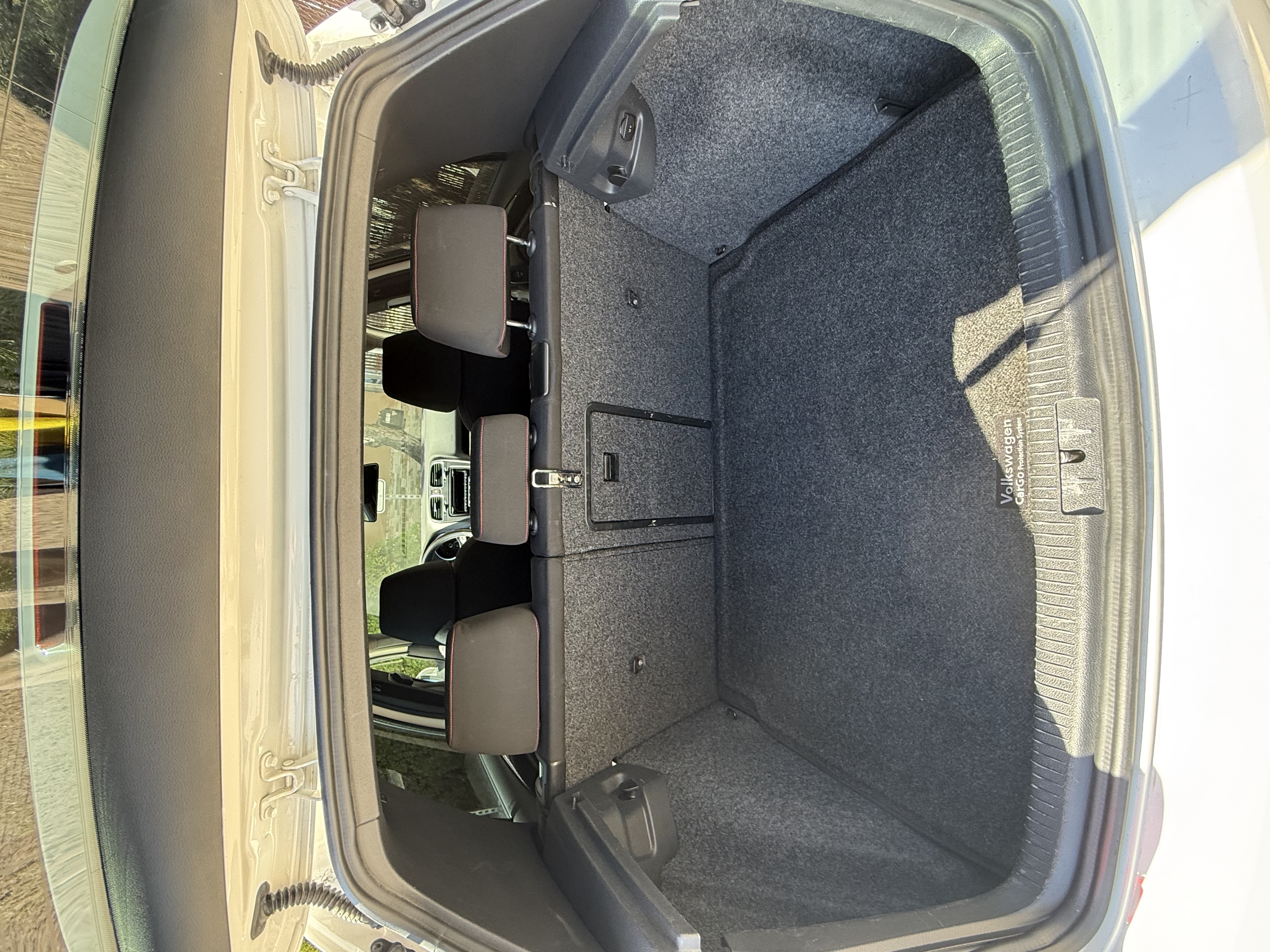 Used 2013 Volkswagen Golf 4-Door FWD image 18