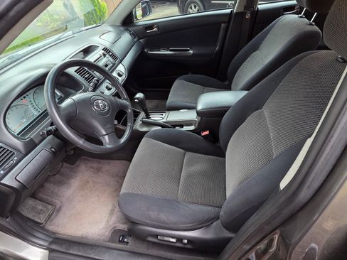 Used 2003 Toyota Camry SE image 9