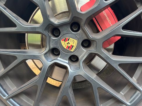 Used 2017 Porsche Macan GTS AWD/4WD image 12