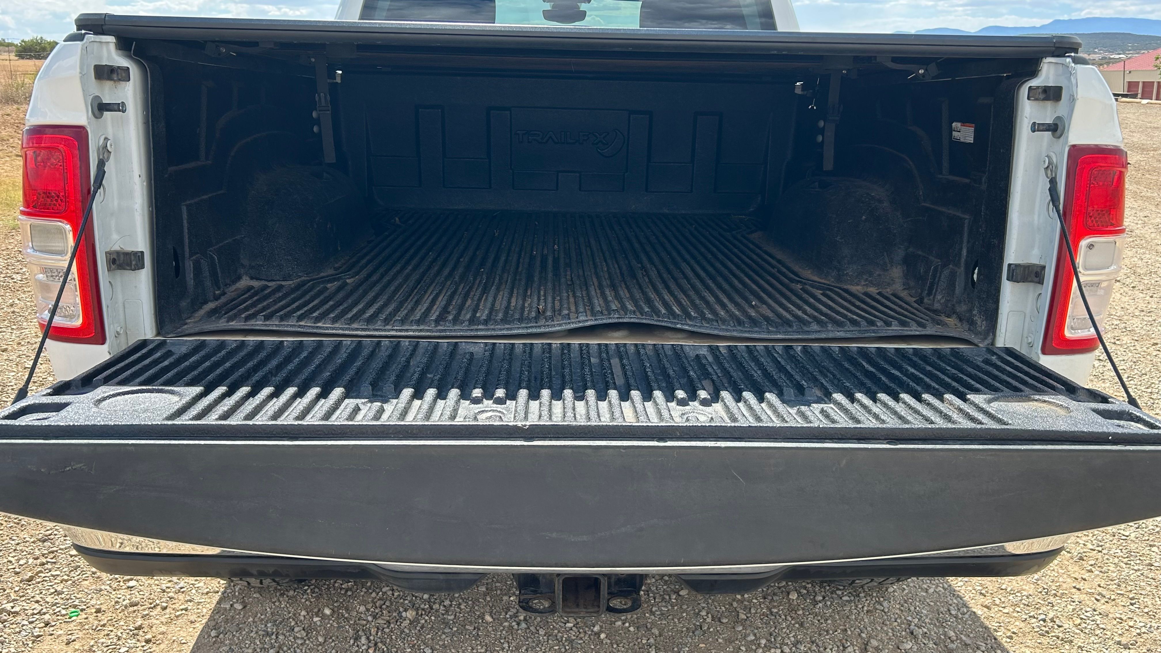 Used 2023 RAM 2500 Big Horn w/ Level 1 Equipment Group AWD/4WD image 9