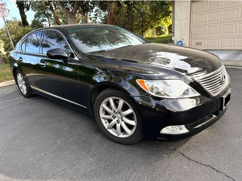 Used 2009 Lexus LS 460 image 2