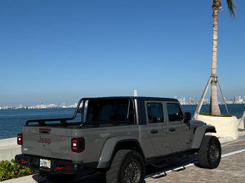 Used 2021 Jeep Gladiator Rubicon w/ Safety Group image 1