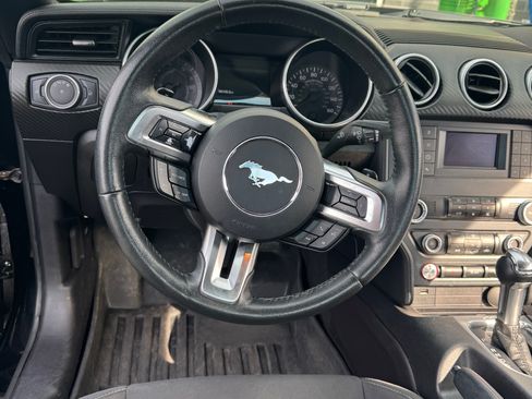 Used 2019 Ford Mustang Coupe image 10