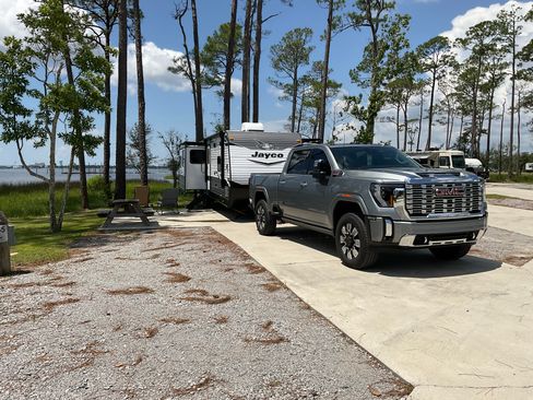 Used 2024 GMC Sierra 3500 Denali w/ Denali Reserve Package image 1
