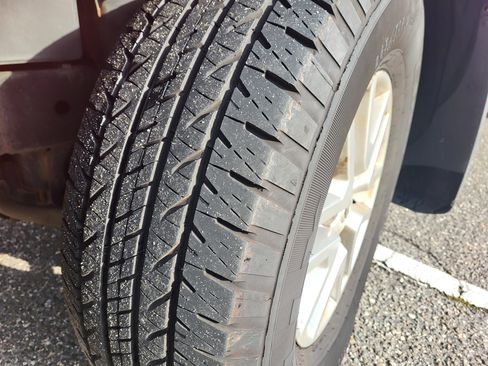 Used 2015 Nissan Frontier SV image 16