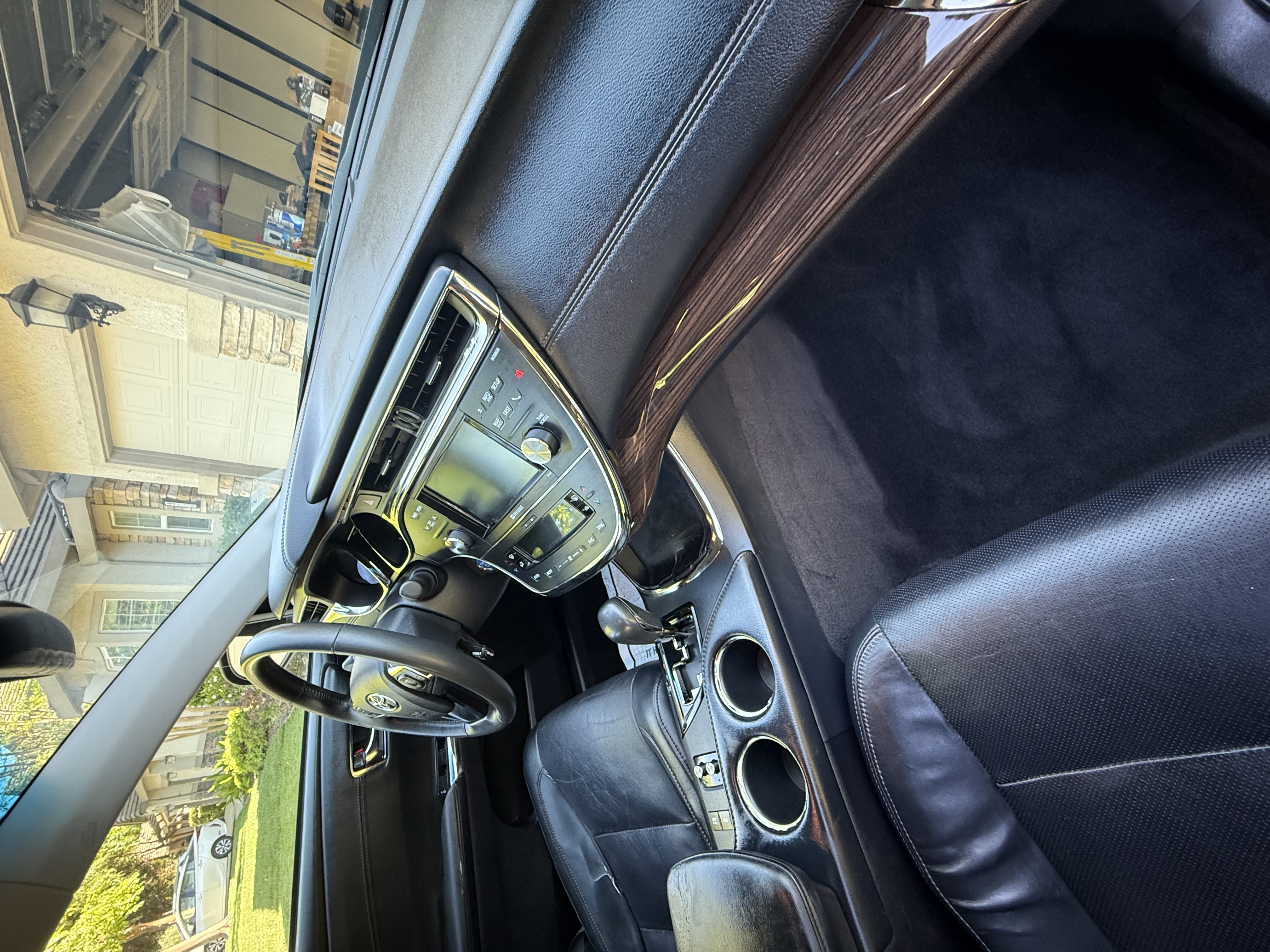Used 2014 Toyota Avalon Limited FWD image 11