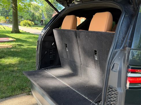 Used 2019 Land Rover Discovery HSE AWD/4WD image 19