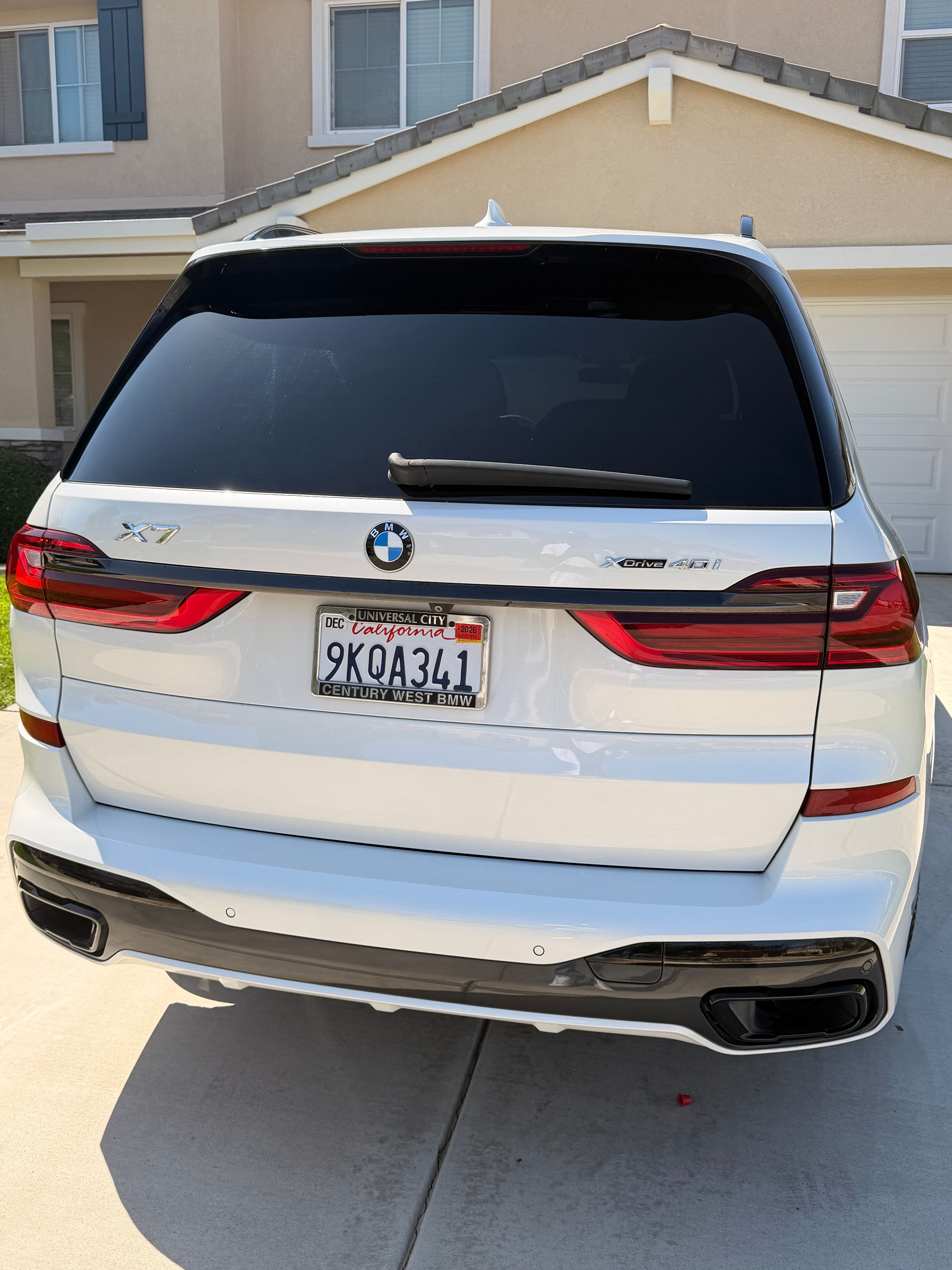 Used 2021 BMW X7 xDrive40i w/ M Sport Package AWD/4WD image 5