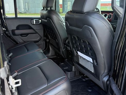 Used 2021 Jeep Wrangler Unlimited Rubicon w/ LED Lighting Group image 17