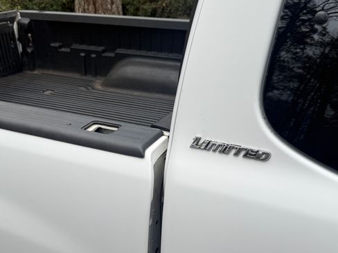 Used 2005 Toyota Tundra Limited image 6