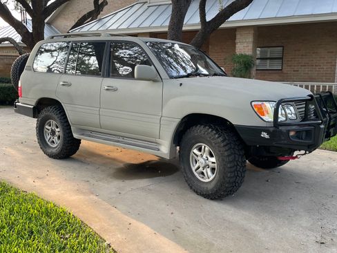 Used 2002 Lexus LX 470 4WD image 13