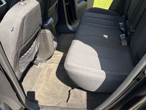 Used 2012 Chevrolet Equinox LS FWD image 12