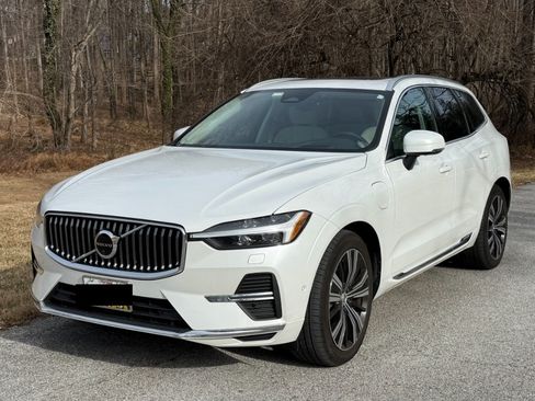 Used 2022 Volvo XC60 T8 Inscription w/ Advanced Package AWD/4WD image 5