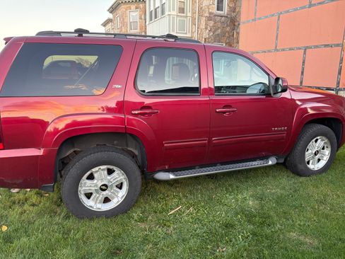 Used 2010 Chevrolet Tahoe LT w/ Suspension Package, Off-Road image 2