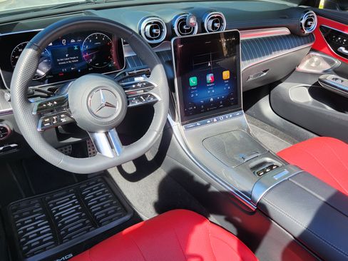 Used 2025 Mercedes-Benz CLE 450 4MATIC Cabriolet image 16