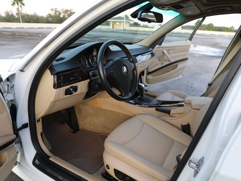 Used 2011 BMW 335d Sedan image 16