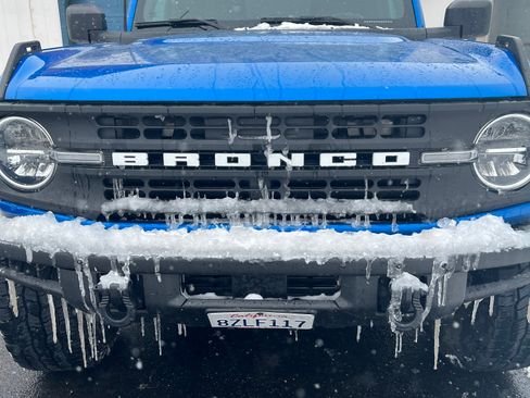 Used 2021 Ford Bronco Black Diamond w/ Sasquatch Package image 8