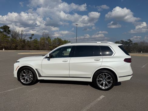 Used 2024 BMW X7 xDrive40i w/ Executive Package image 1