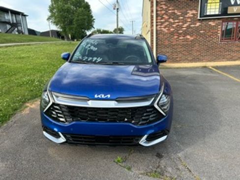 Used 2023 Kia Sportage SX AWD/4WD image 2