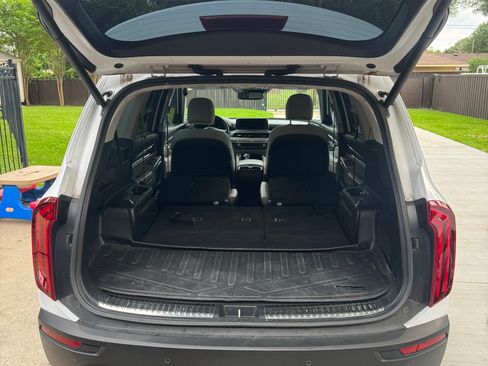 Used 2022 Kia Telluride SX w/ SX Prestige Package image 31