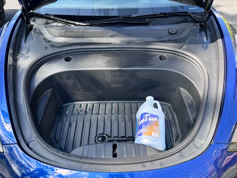 Used 2023 Tesla Model 3 Standard Range RWD image 10