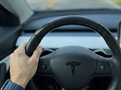 Used 2019 Tesla Model 3 Long Range image 11