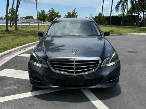 Used 2014 Mercedes-Benz E 350 4MATIC Wagon image 2