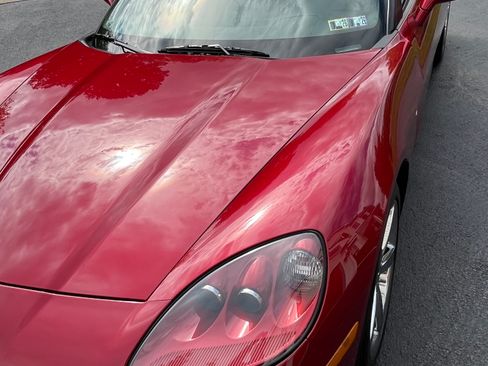 Used 2010 Chevrolet Corvette Convertible w/ Preferred Equipment Group RWD image 16