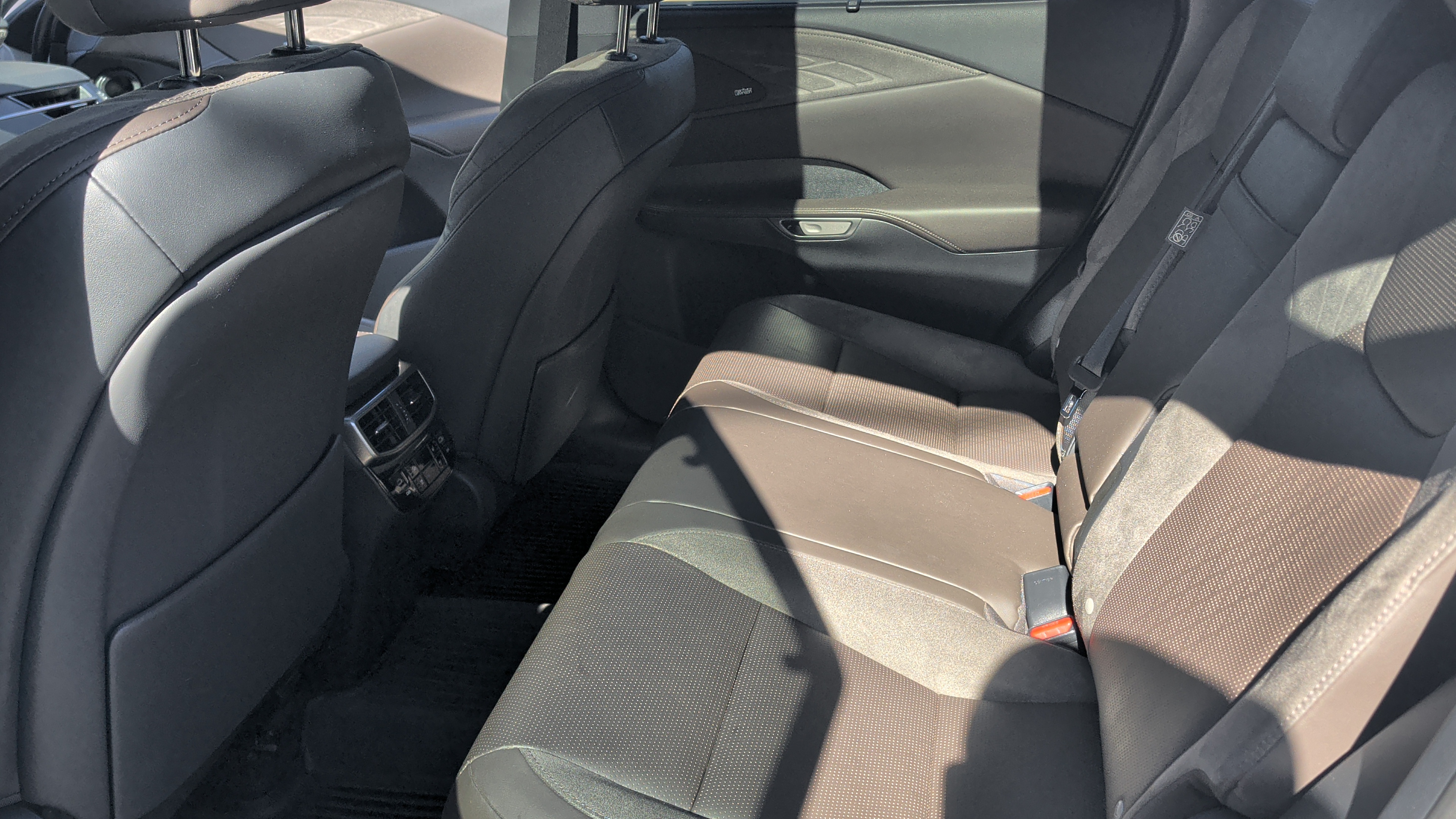 Used 2024 Lexus RX 350 AWD w/ Convenience Package image 18