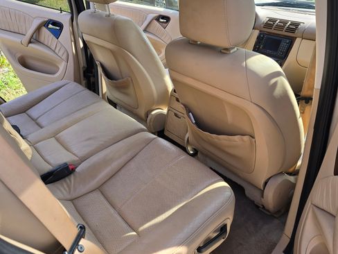 Used 2001 Mercedes-Benz ML 320 4MATIC image 16