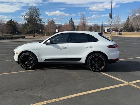 Used 2018 Porsche Macan S image 10