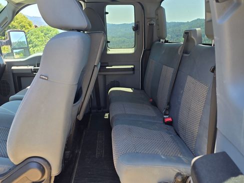 Used 2011 Ford F250 XLT image 9