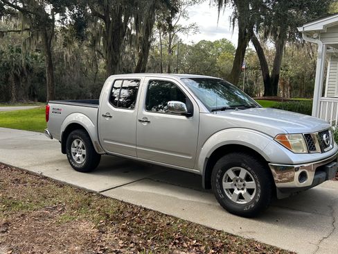 Used 2005 Nissan Frontier NISMO w/ (J01) Sunroof Pkg image 10