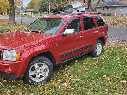 Used 2006 Jeep Grand Cherokee Laredo image 1