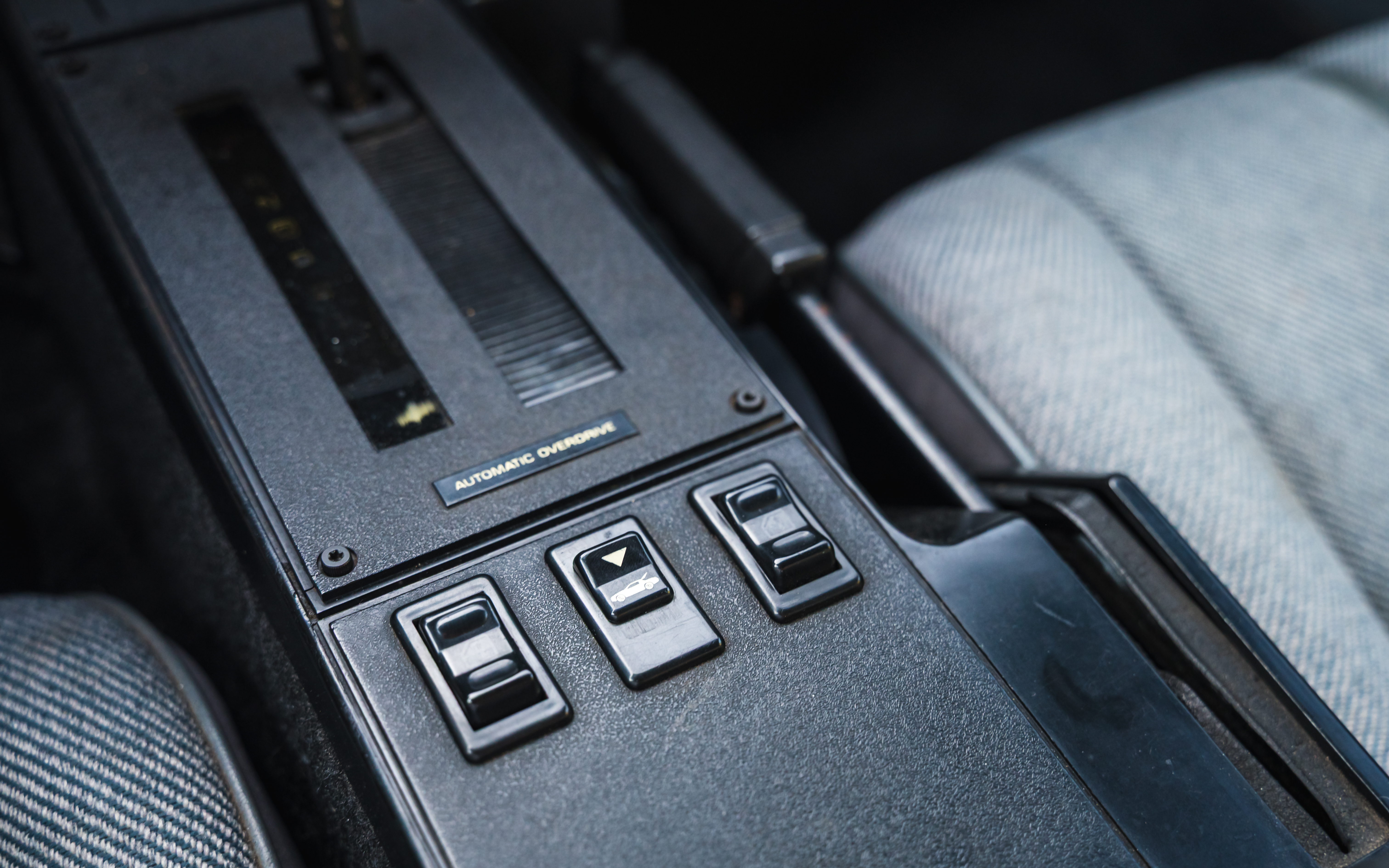 Used 1992 Chevrolet Camaro RS RWD image 18