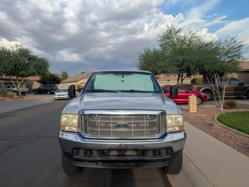 Used 2004 Ford F350 XLT image 5