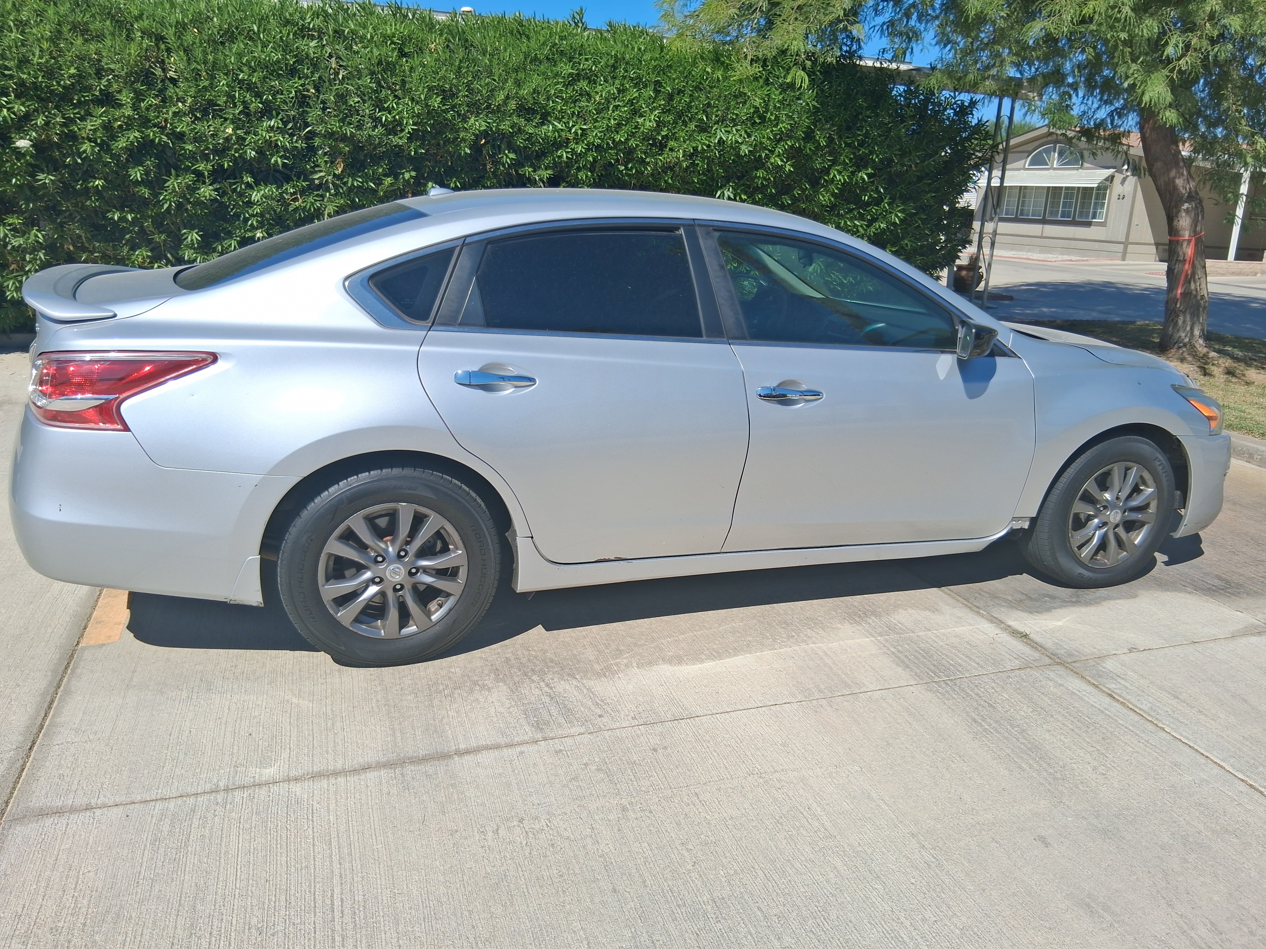 Used 2015 Nissan Altima 2.5 S w/ Special Edition Package FWD image 6