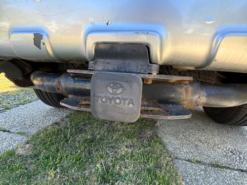 Used 2004 Toyota 4Runner Sport AWD/4WD image 9