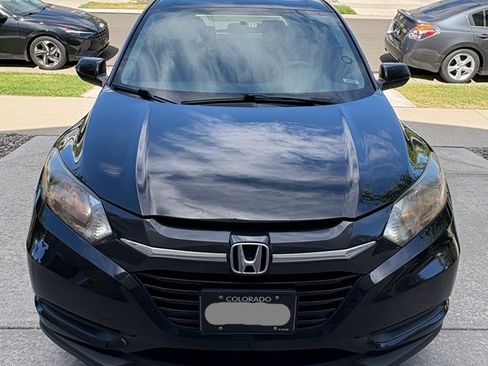 Used 2018 Honda HR-V LX image 5
