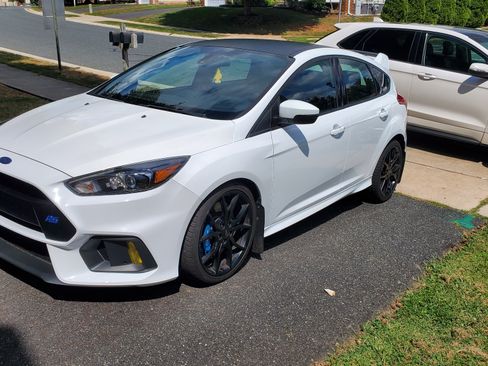 Used 2016 Ford Focus RS image 2