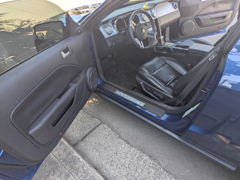 Used 2009 Ford Mustang Premium RWD image 14