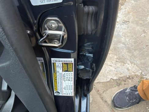 Used 2011 Volkswagen Golf TDI FWD image 9