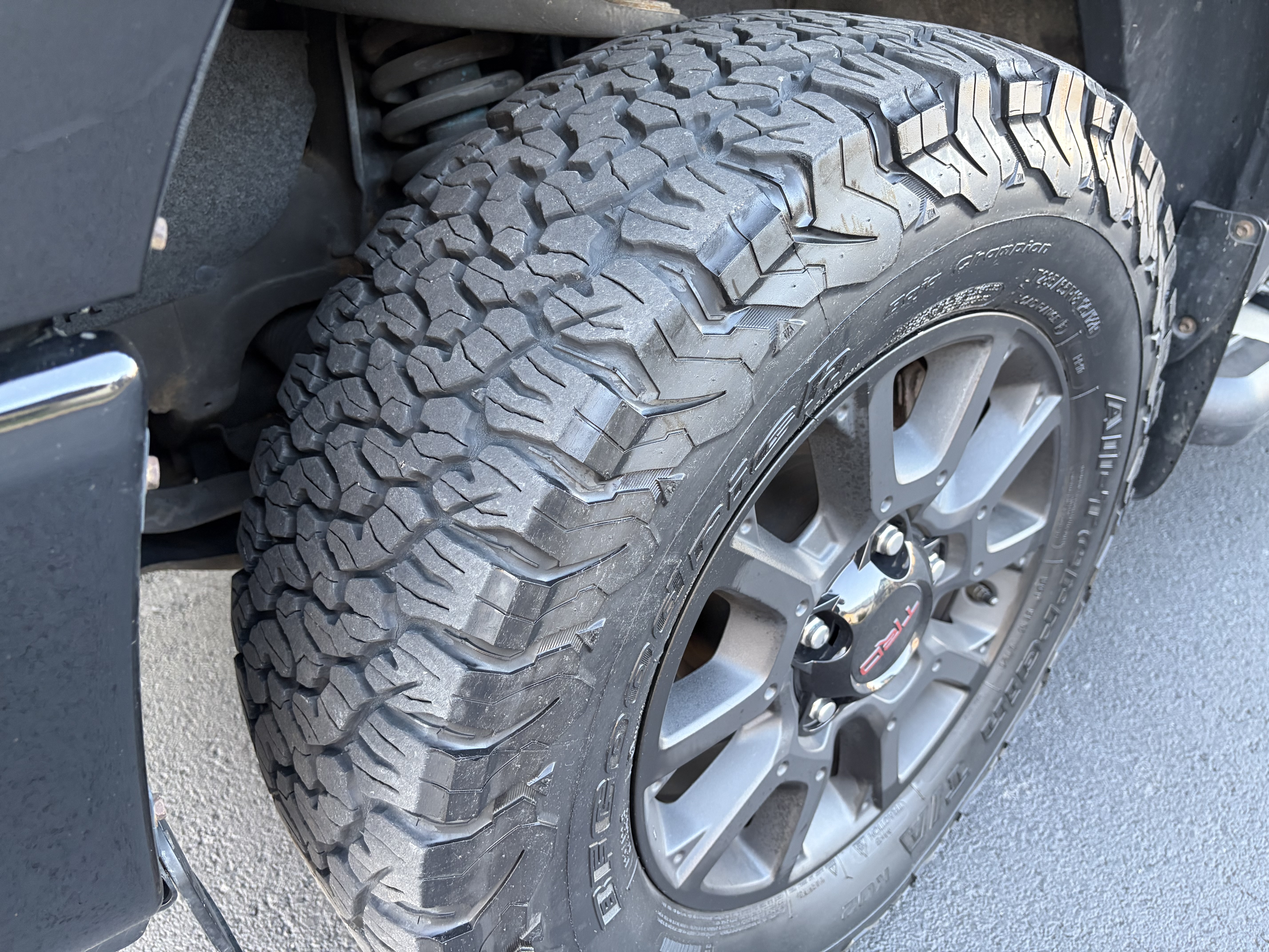 Used 2019 Toyota Tundra Limited w/ Limited Premium Package AWD/4WD image 13