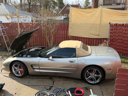 Used 2000 Chevrolet Corvette Convertible w/ Memory Pkg image 17