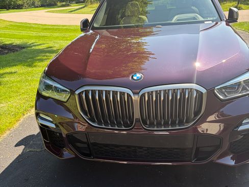 Used 2021 BMW X5 M50i w/ Executive Package AWD/4WD image 1
