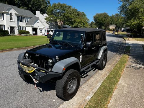 Used 2014 Jeep Wrangler Unlimited Sport w/ Quick Order Package 24S image 9