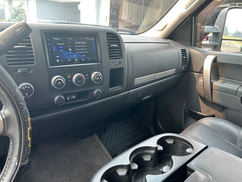 Used 2013 Chevrolet Silverado 2500 LT AWD/4WD image 10