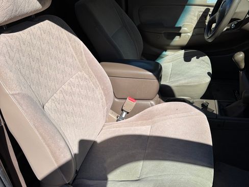 Used 2004 Toyota Tacoma 4x4 Xtracab V6 image 12