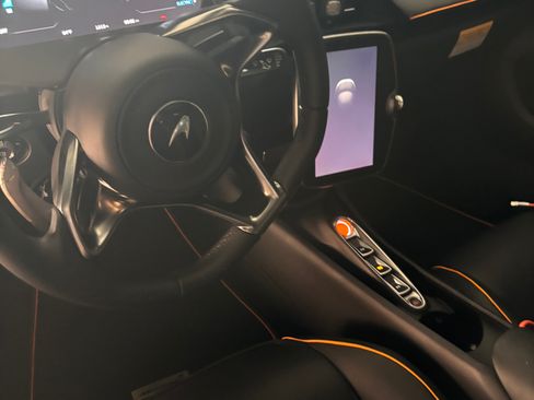 Used 2025 McLaren Artura Spider Convertible 2D image 4